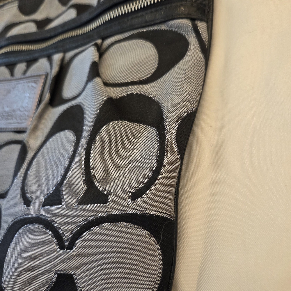 Coach Black and Gray Shoulder Bag - Picture 9 of 11